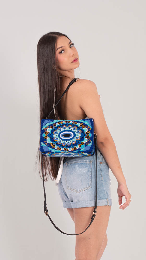miu wayuu bag in blue tones